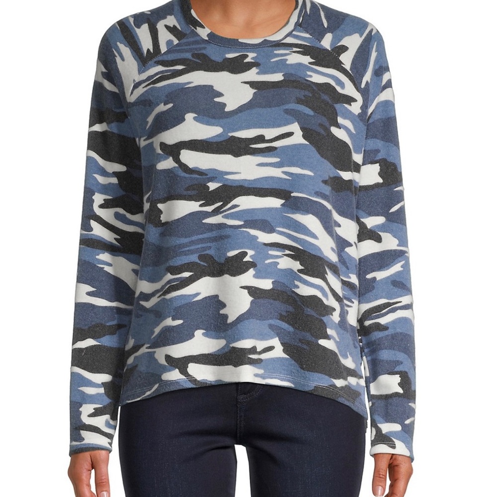 Brand new camo pullover! Super comfy